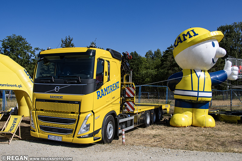 Volvo FH5 - Ramirent.jpg