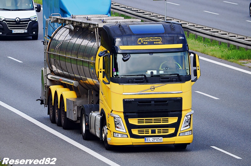 DSC_5175 FOOD TANKERS.JPG