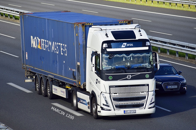 _DSC8014 DFDS-crop-VOLVO FH5 ELECTRIC.JPG