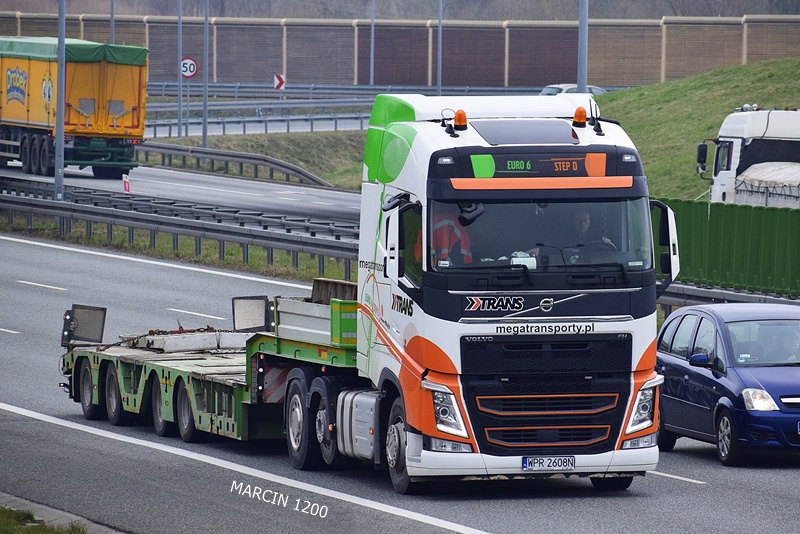 _DSC00011 (179) TRANS-crop-VOLVO FH4.JPG