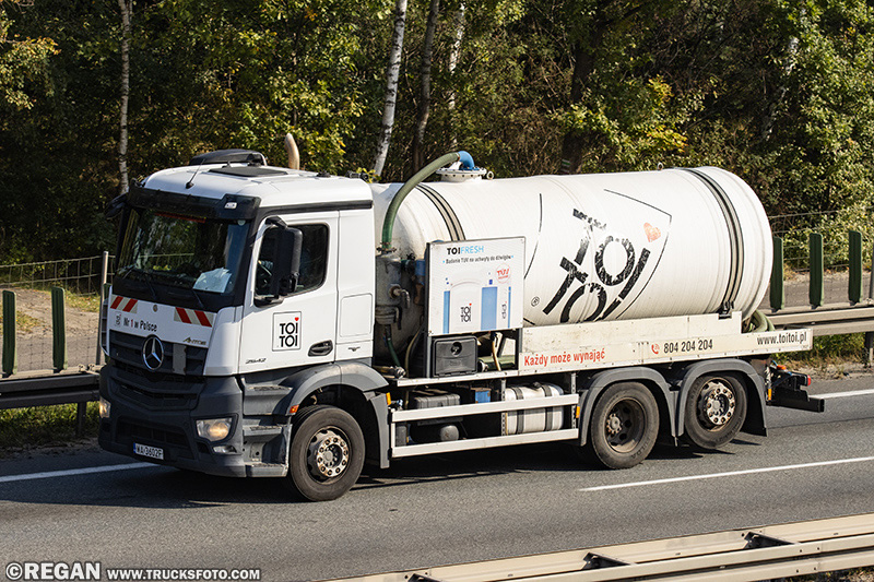 Mercedes-Benz Antos - ToiToi.jpg