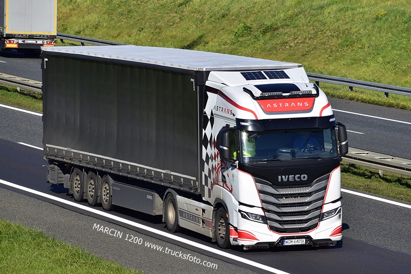 _DSC3677 ASTRANS-crop-Iveco S-Way.JPG