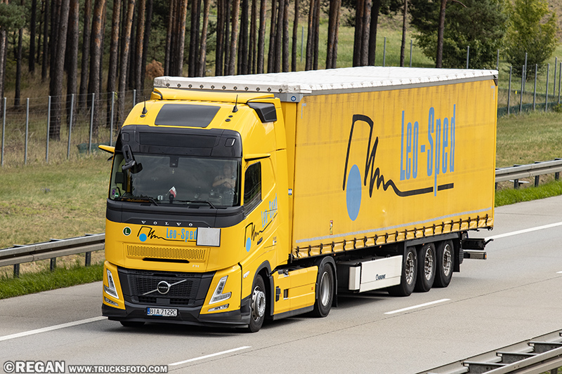 Volvo FH Aero - Leo-Sped.jpg