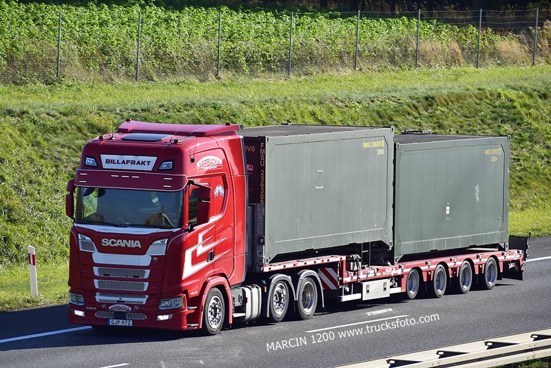 _DSC3721 BILLAFRAKT-crop-SCANIA S500.JPG