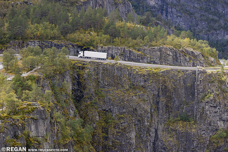 Volvo FH Aero - Litra Gas.jpg