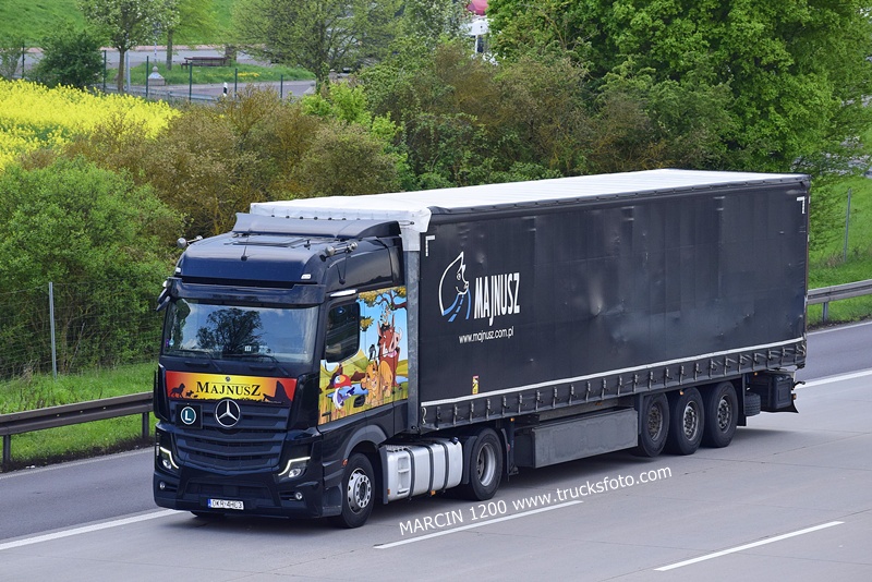 _DSC5128 MAJNUSZ-crop-ACTROS MP5.JPG