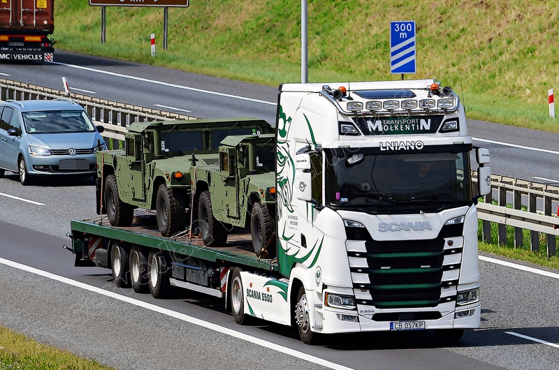 DSC_9666 TRANSPORT MOLKENTIN.JPG