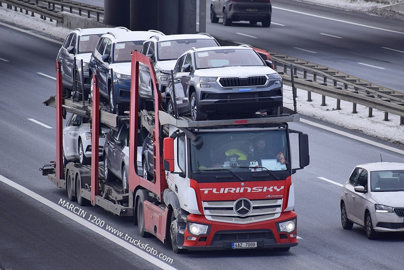 _DSC00011 (2629) TURINSKY-crop-ACTROS.JPG