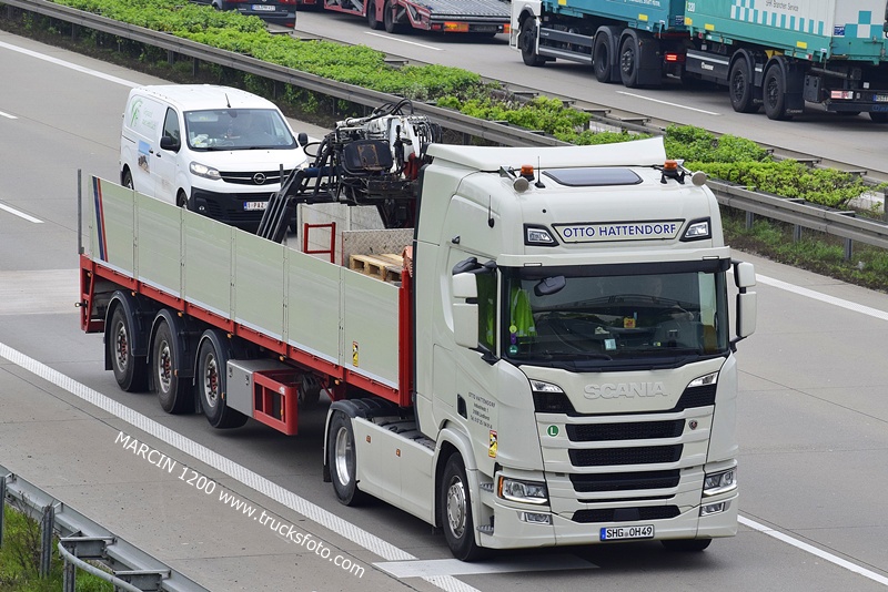 _DSC4134 OTTO HATTENDORF-crop-SCANIA R NG.JPG