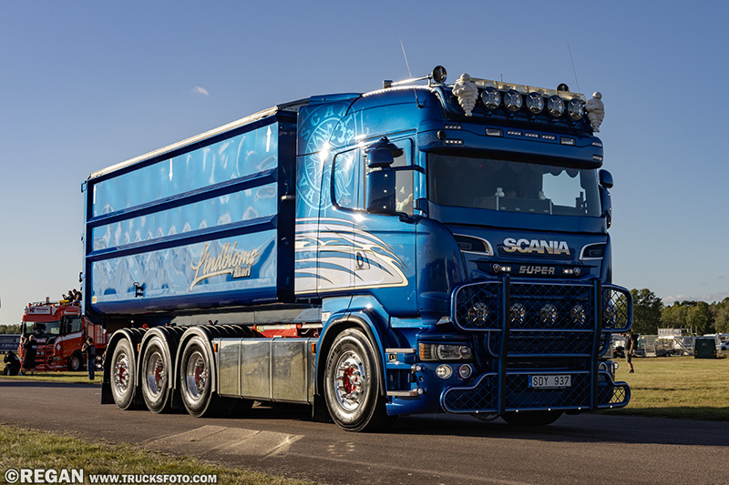 Scania R - Lindbloms.jpg