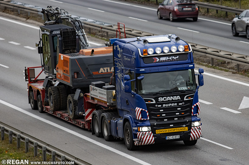 Scania R560 V8 - Sky Transport.jpg