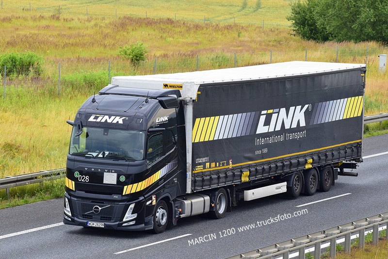 LINK (3)-crop-VOLVO FH AERO.JPG