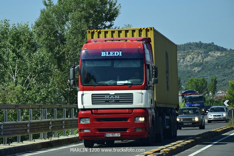 _DSC7464-crop-BLEDI-MAN TGA.JPG