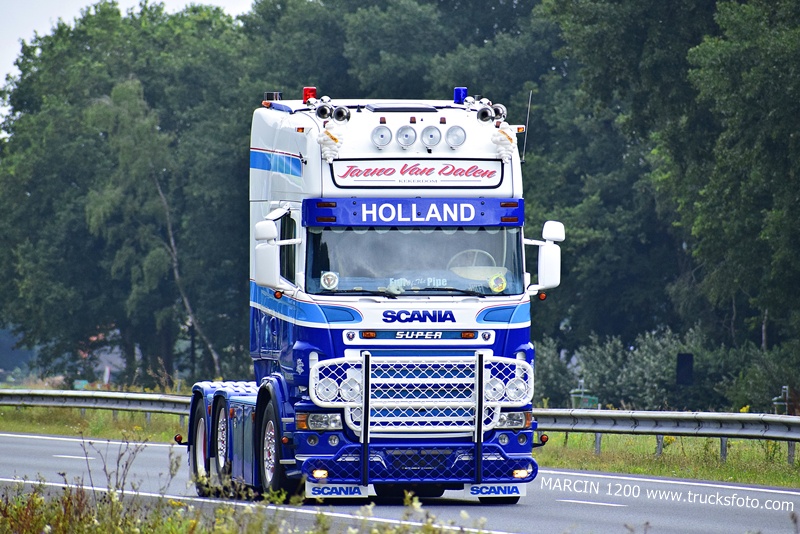 _DSC9771 Jarno Van Dalen-crop-SCANIA R1 V8.JPG