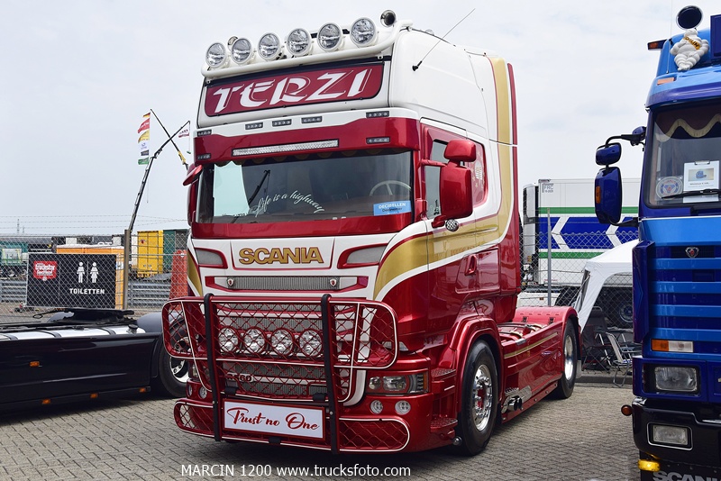 _DSC1714 TERZI-crop-SCANIA R STREAMLINE V8.JPG