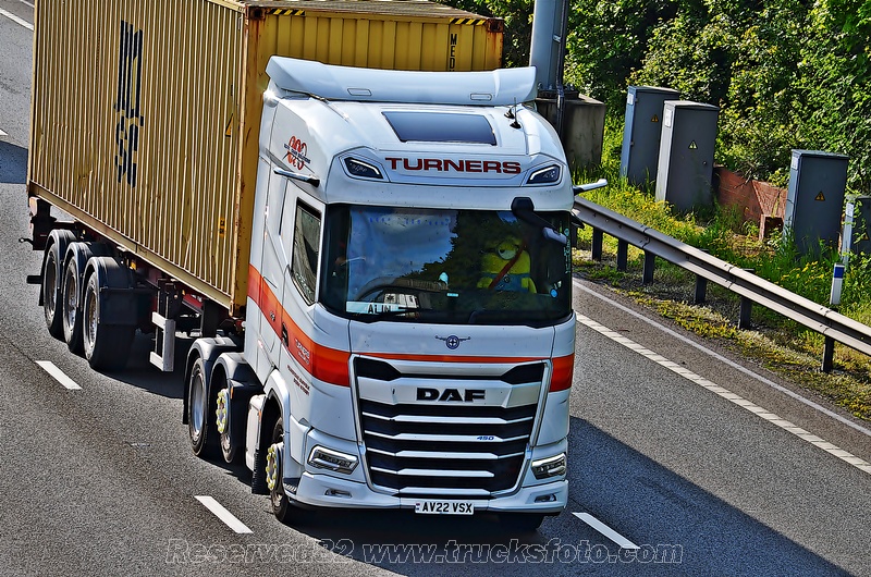 DSC_2354 TURNERS.JPG