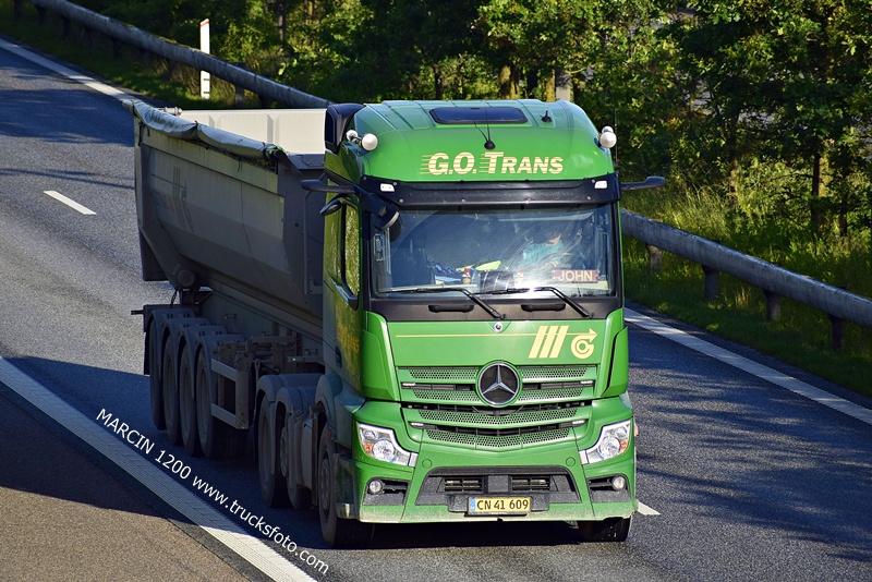 _DSC4284 G.O.TRANS-crop-Actros MP5.JPG