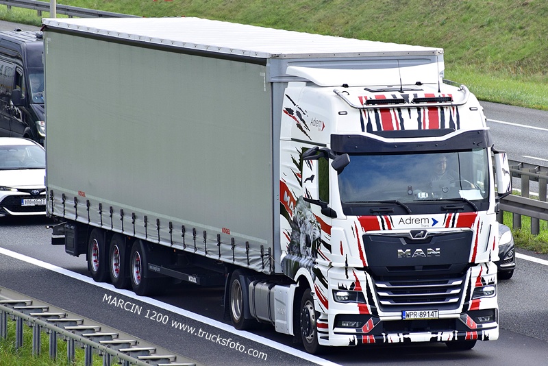 _DSC3354 ADREM-crop-MAN TGX II.JPG