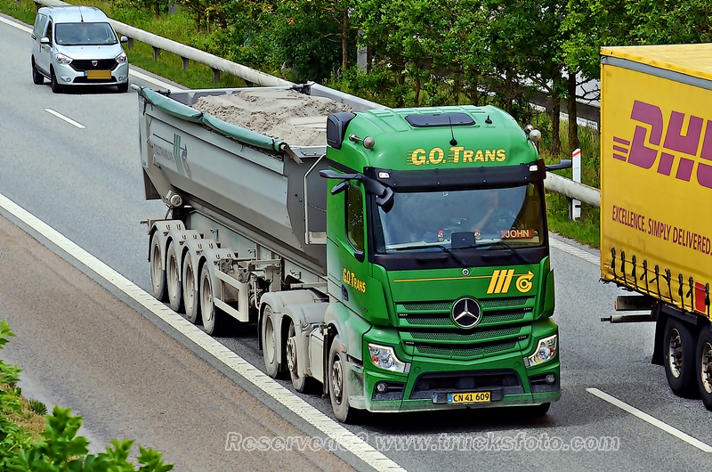 DSC_6810 G.O.TRANS.JPG