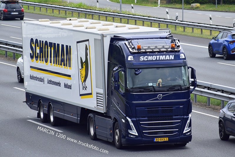 _DSC8731 SCHOTMAN-crop-VOLVO FH5.JPG