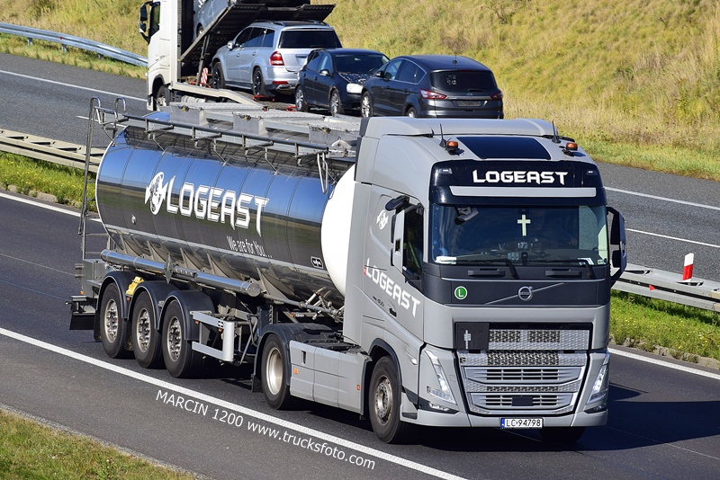 _DSC00011 (2052) LOGEAST-crop-VOLVO FH5.JPG