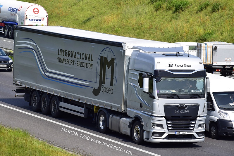 JM SPEED TRANS-crop-MAN TGX II.JPG