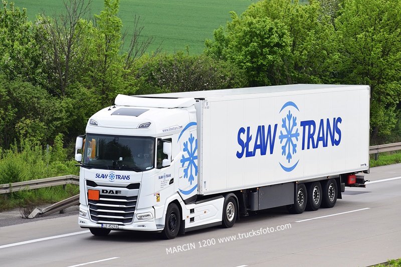 _DSC5468 SŁAW TRANS-crop-DAF XG.JPG
