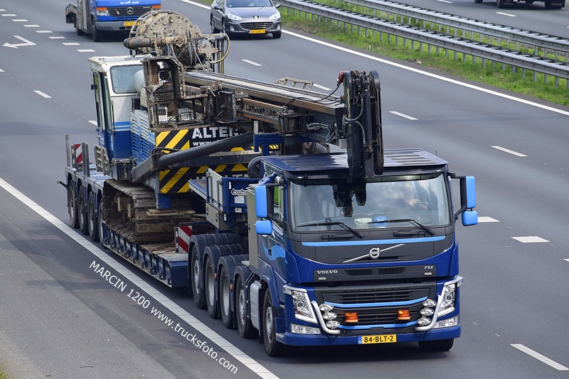 _DSC3248 VOLVO FH-crop-----.JPG