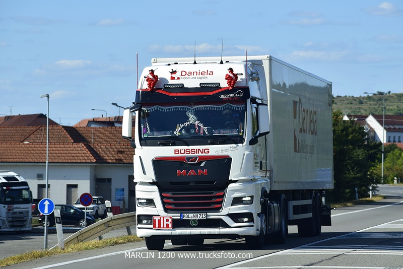 _DSC1818 DANIELA-crop-MAN TGX II.JPG