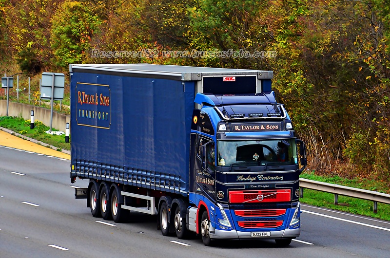 DSC_9195 R TAYLOR&SONS.JPG