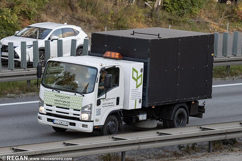 Isuzu Wycinka drzew.jpg