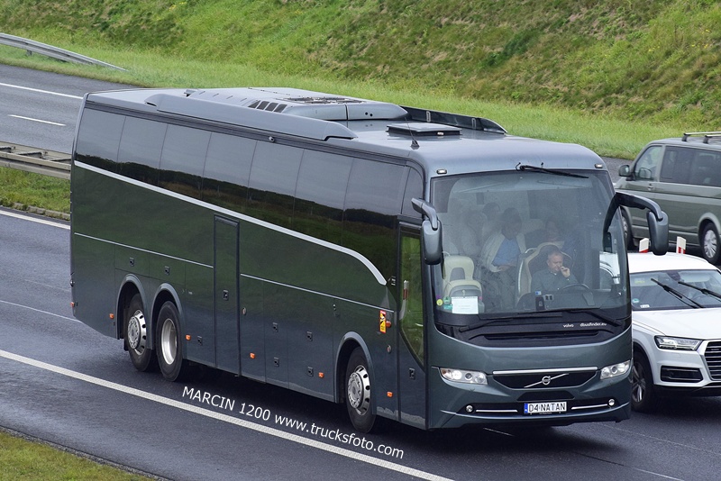 _DSC2976 AUTOBUS VOLVO-crop-----.JPG