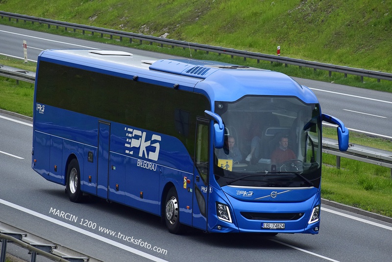 _DSC4310 AUTOBUS  VOLVO-crop-PKS BIŁGORAJ.JPG