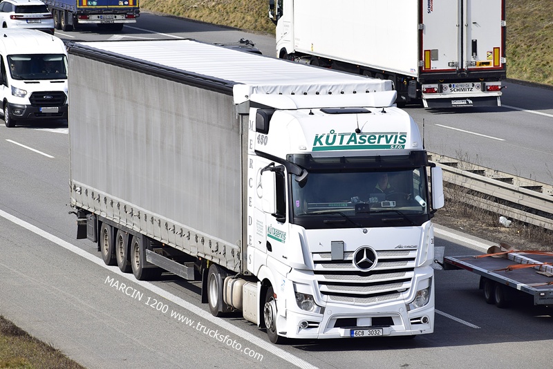 _DSC2549 KUTASERVIS S.R.O.-crop-ACTROS MP4.JPG