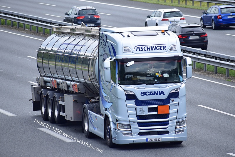 _DSC8924 FISCHINGER-crop-SCANIA S.JPG