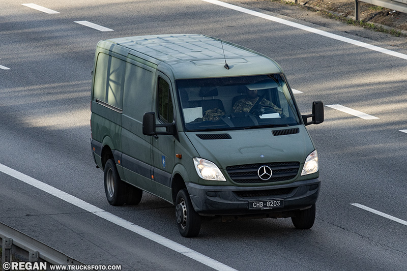Mercedes-Benz Sprinter.jpg