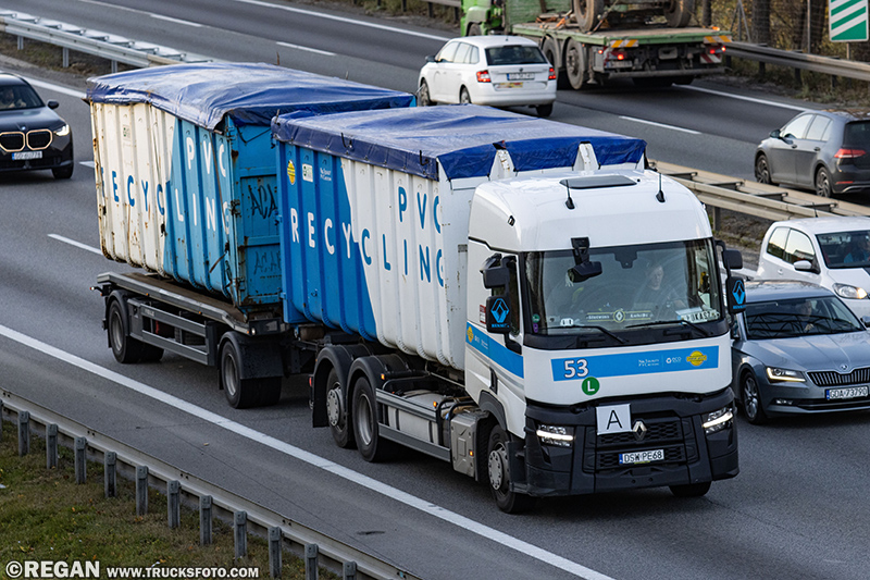 Renault Range T Evolution - Metal-Plast.jpg