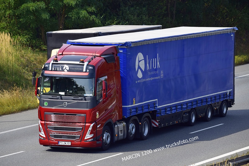 _DSC00011 (1617) KRUK-crop-VOLVO FH5.JPG