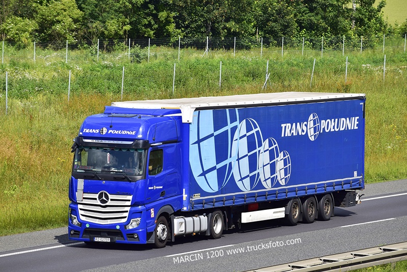 TRANS POŁUDNIE-crop-ActrosL MP5.JPG