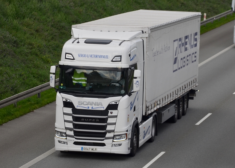 sergio & victor manuel.JPG