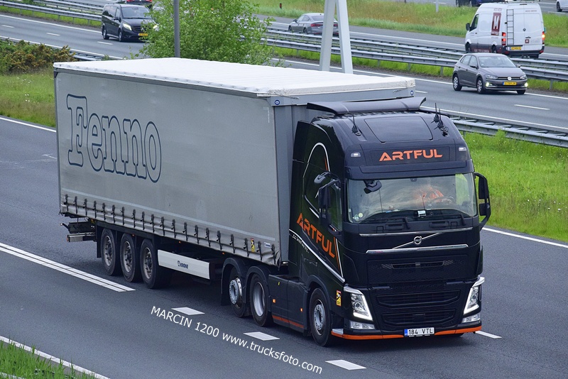 _DSC3624 ARTFUL-crop-VOLVO FH4.JPG