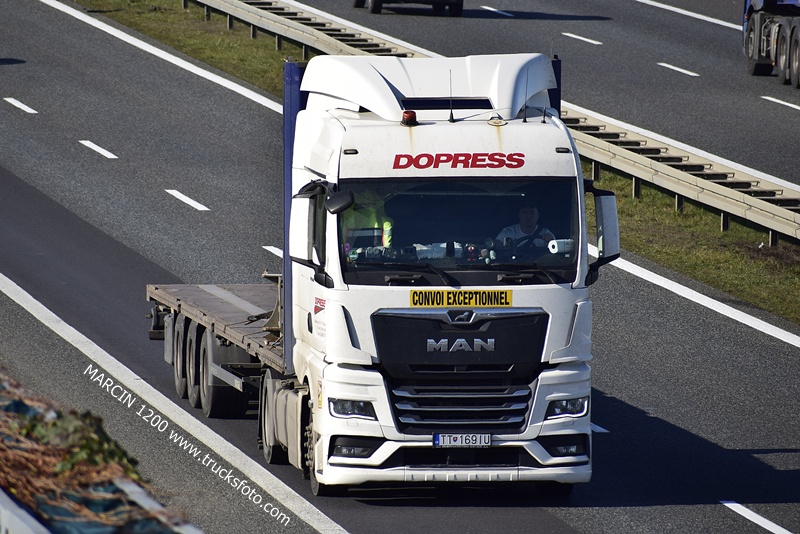 _DSC4091 DOPRESS-crop-MAN TGX II.JPG