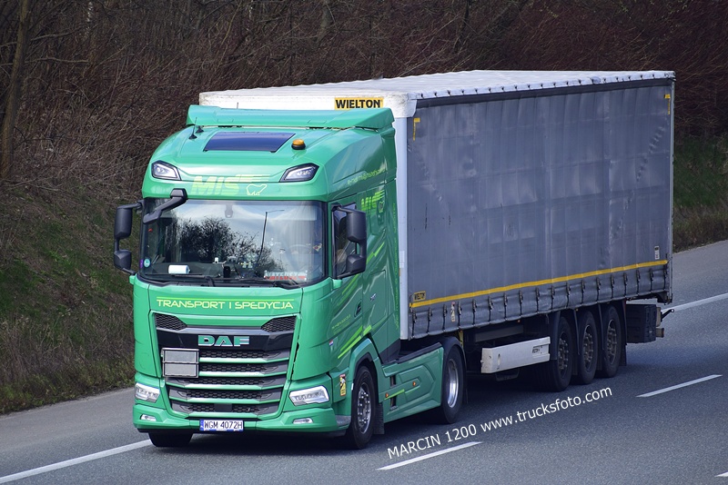 MIŚ TRANSPORT-crop-DAF XG - WIELTON.JPG