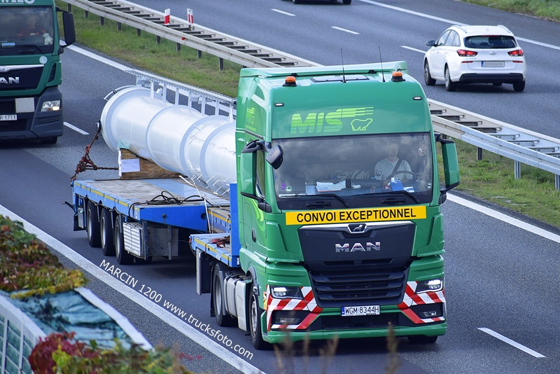 _DSC2512 MIŚ-crop-MAN TGX II.JPG