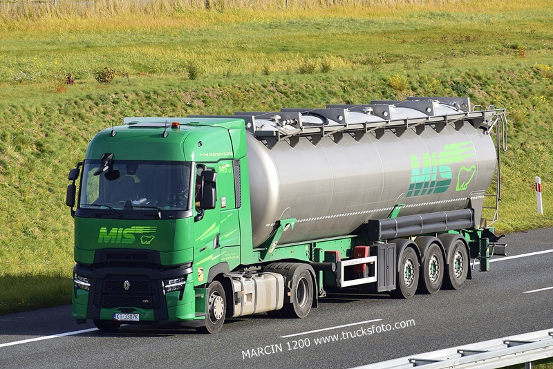 _DSC4586 MIŚ-crop-RENAULT RANGE-T EVO.JPG