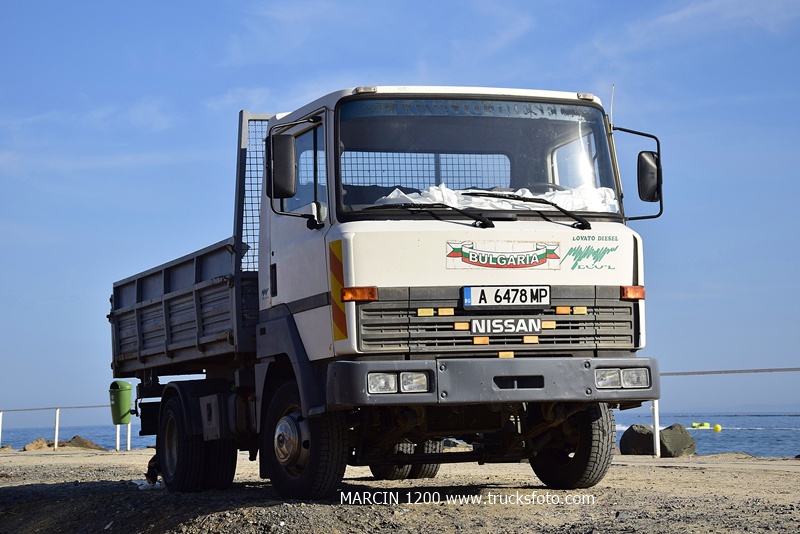 _DSC5402 NISSAN-crop-EBRO.JPG