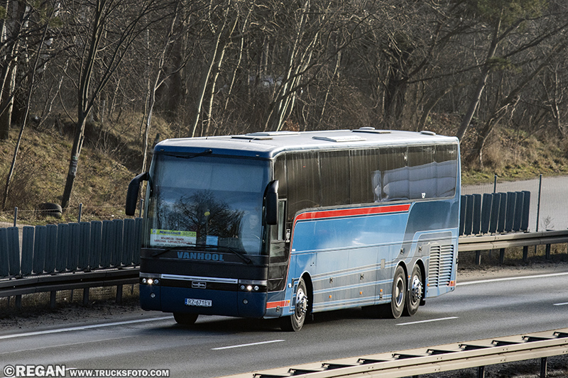Van Hool T917 Acron - Modultrans - Kamieniec Podolski - Kołobrzeg.jpg