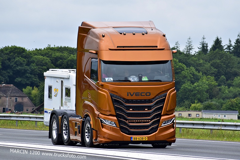 _DSC0151 IVECO S-WAY-crop----.JPG