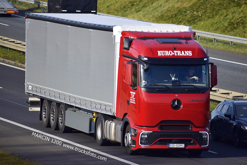 _DSC4462 EURO-TRANS-crop-ActrosL ProCabin.JPG