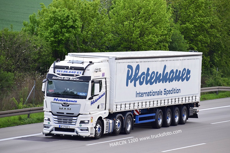 _DSC5290 Pfotenhauer-crop-MAN TGX II.JPG